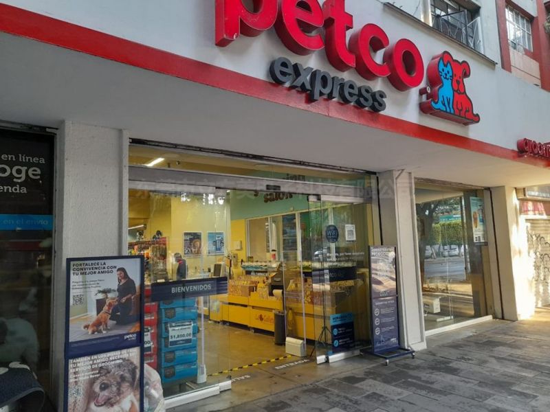 Petco dyrebutikken installerer en emeno tyverisikring